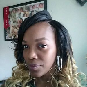 Meet your Posher, Latoya